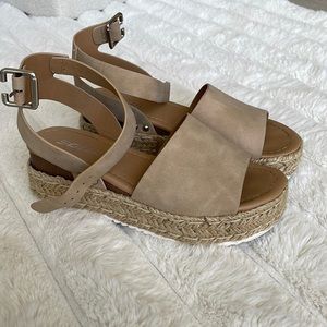 Espadrille sandals size size 7